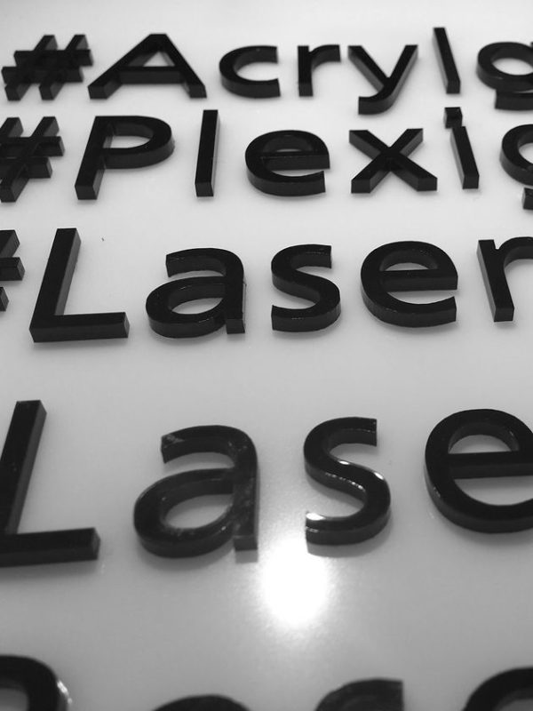 Acrylglas / Plexiglas® lasern AB Studio